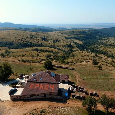 Chateau Erkech Vendégház *